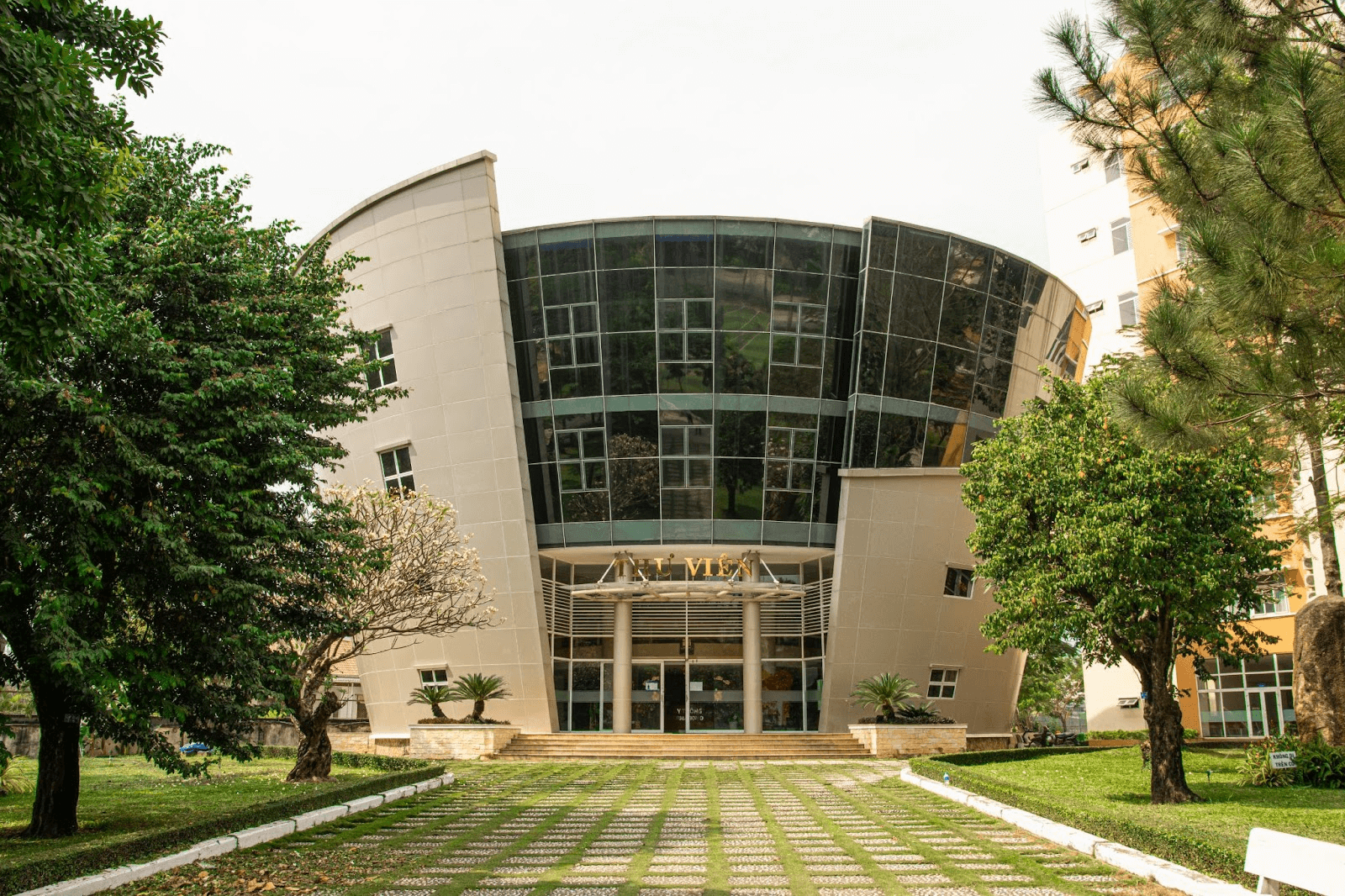 Thư viện HUB University