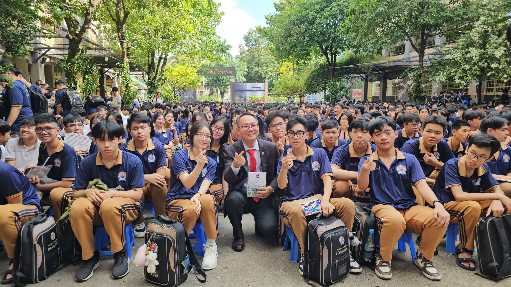 Chỉ tiêu, tổ hợp xét tuyển